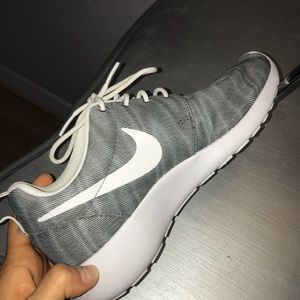 Nike Rosche 1’s!